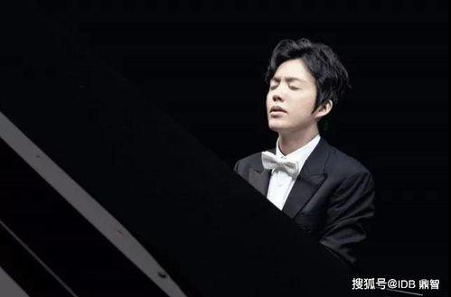 娱乐吃瓜大会的任时完稿